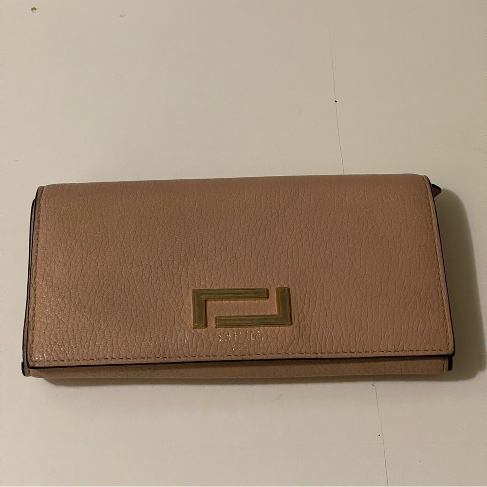 Authentic LANCEL  Italian wallet leather in peach color in good conditions
